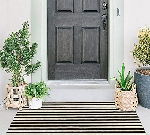 famibay Black and Beige Front Door Mat Outdoor Cotton Handwoven Farmhouse Layered Door Mat 2x4.2Ft Washable Striped Porch Rug Carpet Mat for Entrance Kitchen Laundry Bedroom