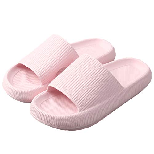 Best slippers for woman in 2022 [Based on 50 expert reviews]