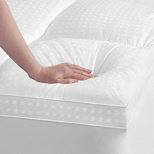 Best mattress topper in 2022 [Based on 50 expert reviews]